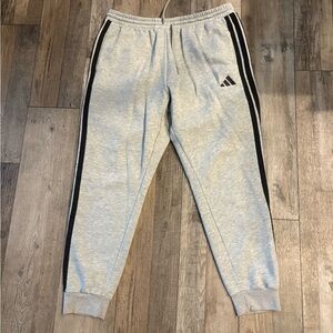 Men’s Adidas fleece sweatpants